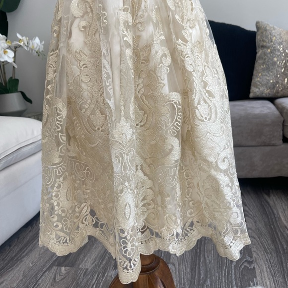 Lulus Ivory and gold dress - Picture 3 of 4